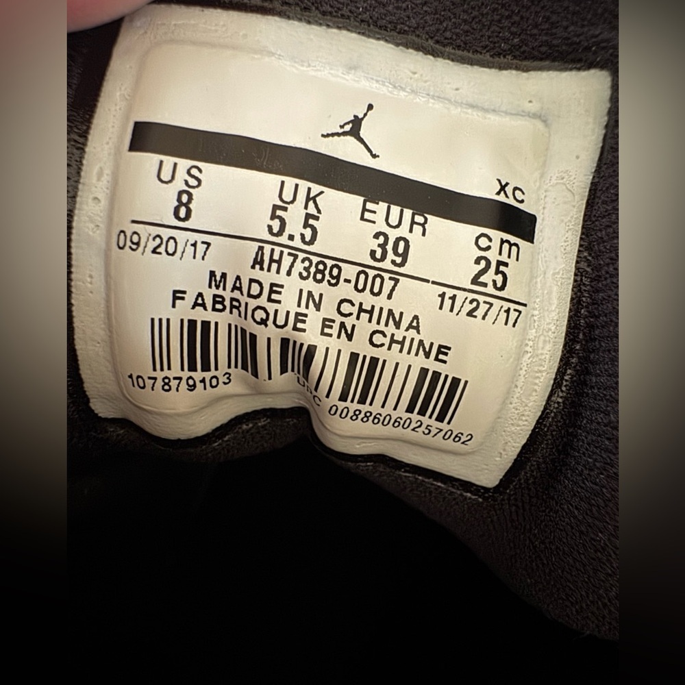Women’s Nike Air Jordan 1 Retro High Dip Toe Shoes size 8 - Picture 6 of 8